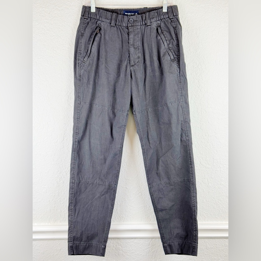Abercrombie & Fitch Dark Grey Light Weight Tabered Leg Pants Size Medium